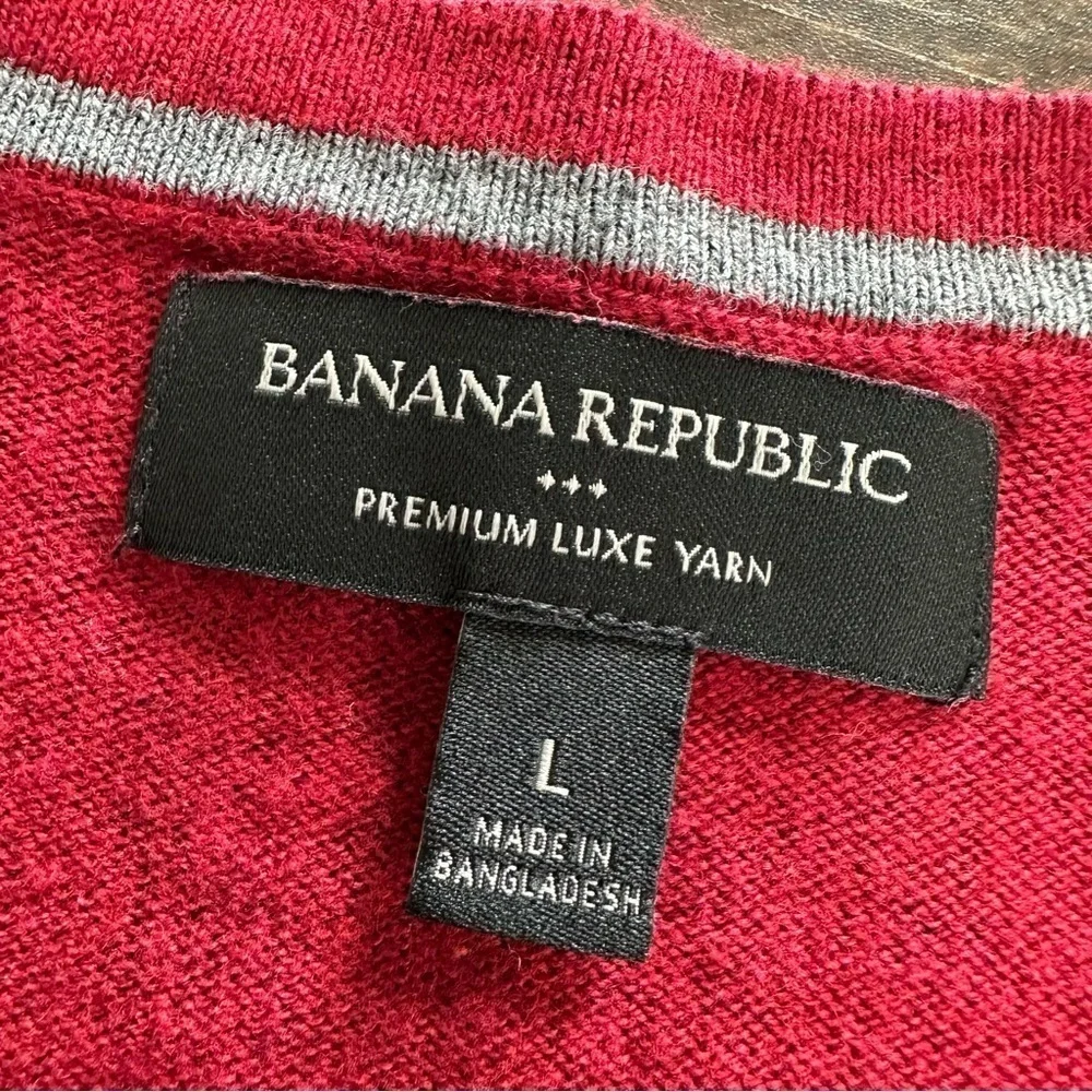 Banana Republic Men's Premium Luxe Sweater, Cashmere Silk Blend, Red, Large